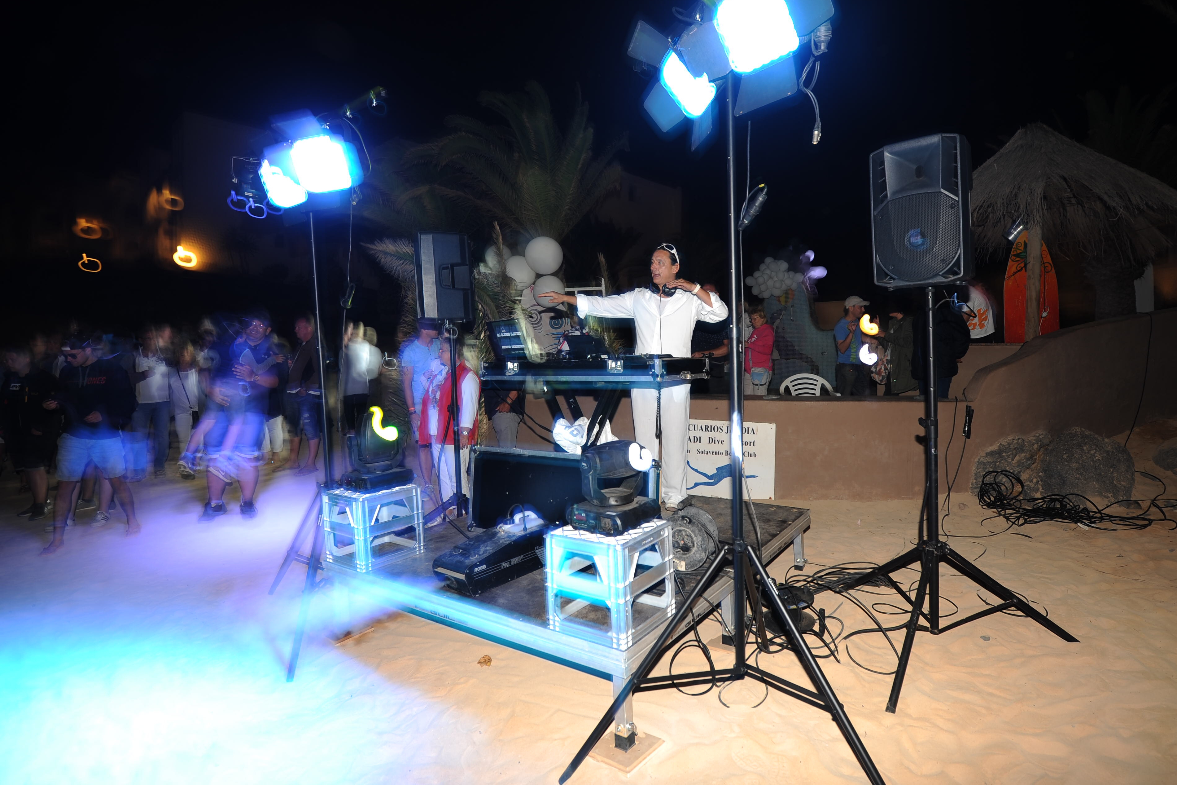 Beach White Party